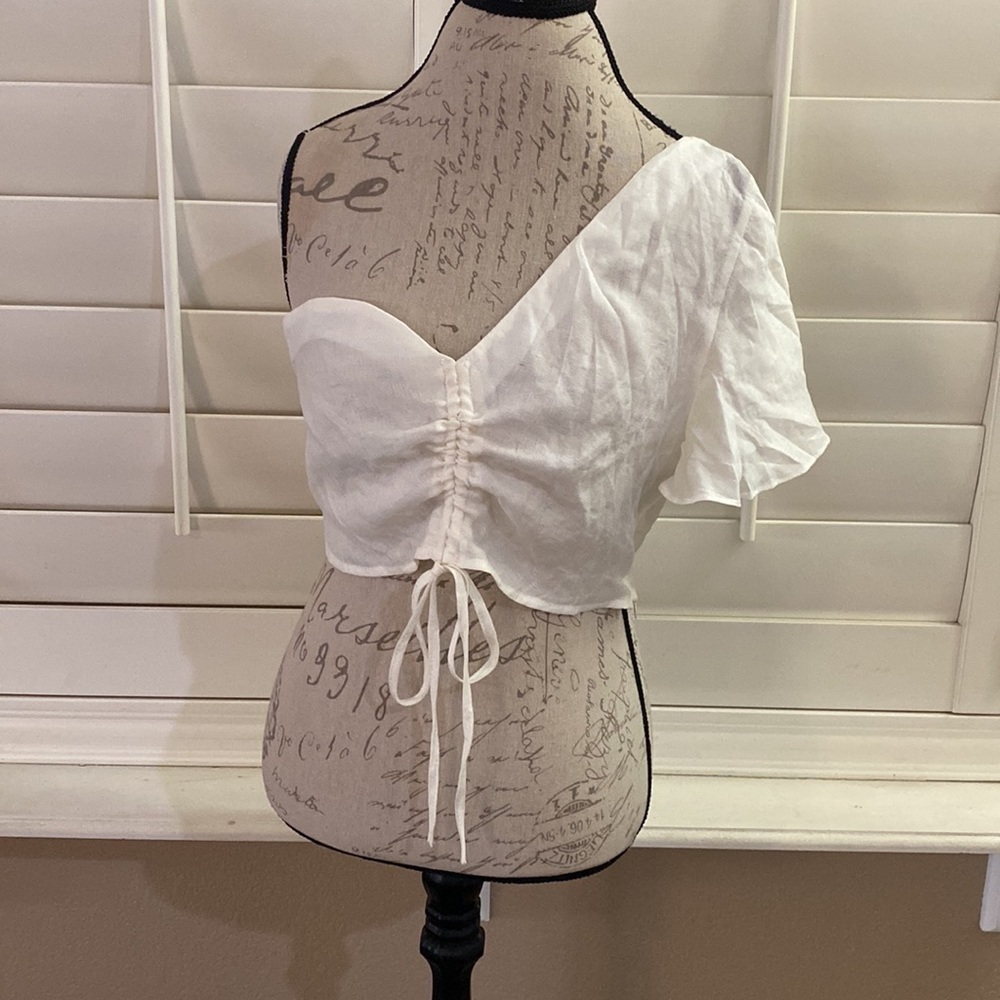 PrettyLittleThing Petite Cream One Shoulder Ruched Crop Top